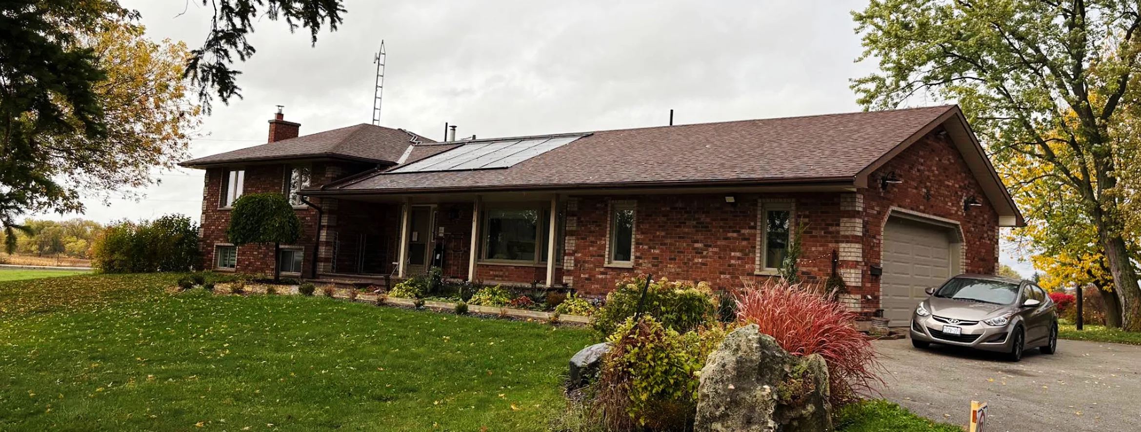 Exterior view of Sayyidah Fatemah Islamic Centre Milton building